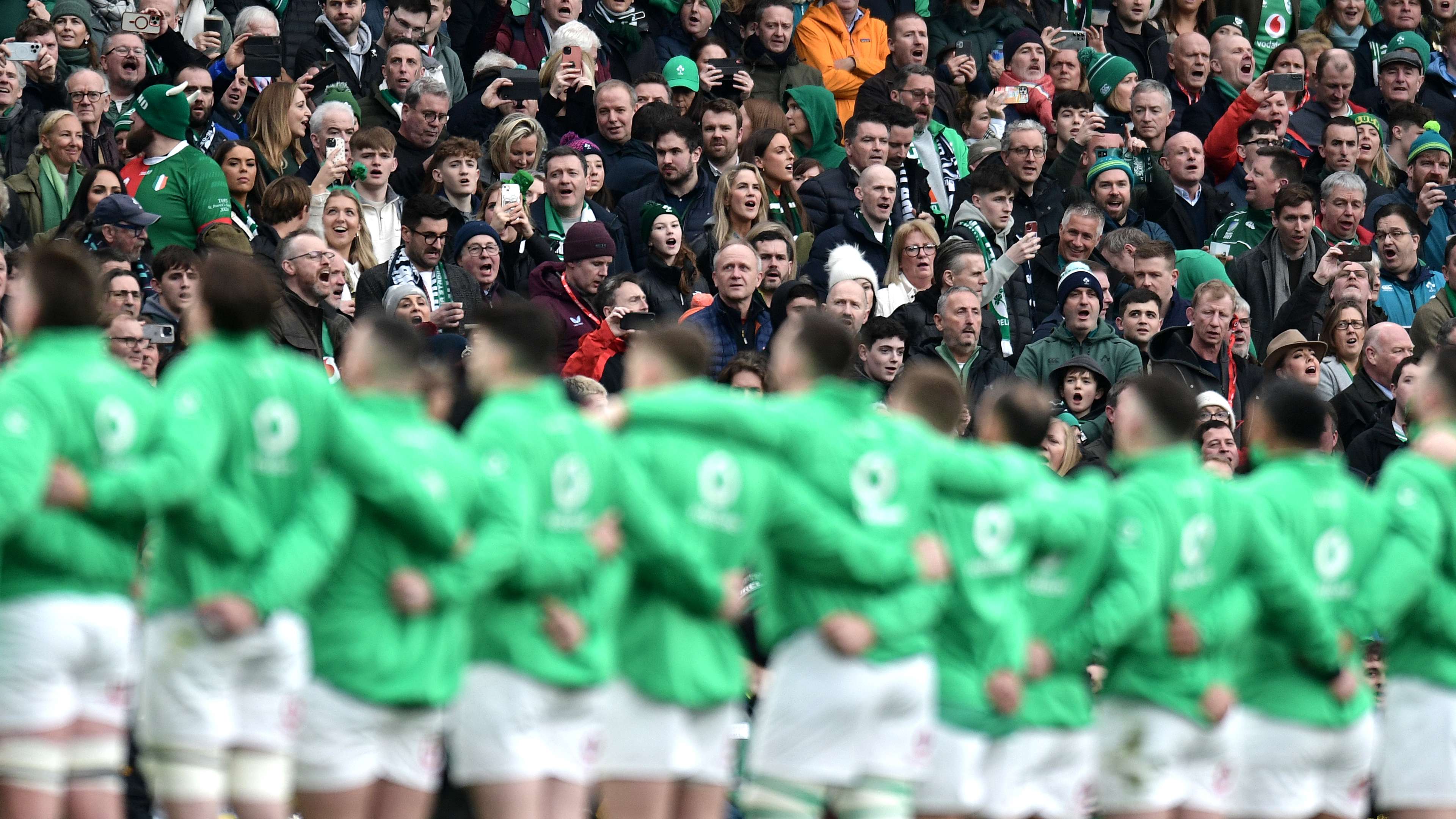 场俱乐部比 场俱乐部比