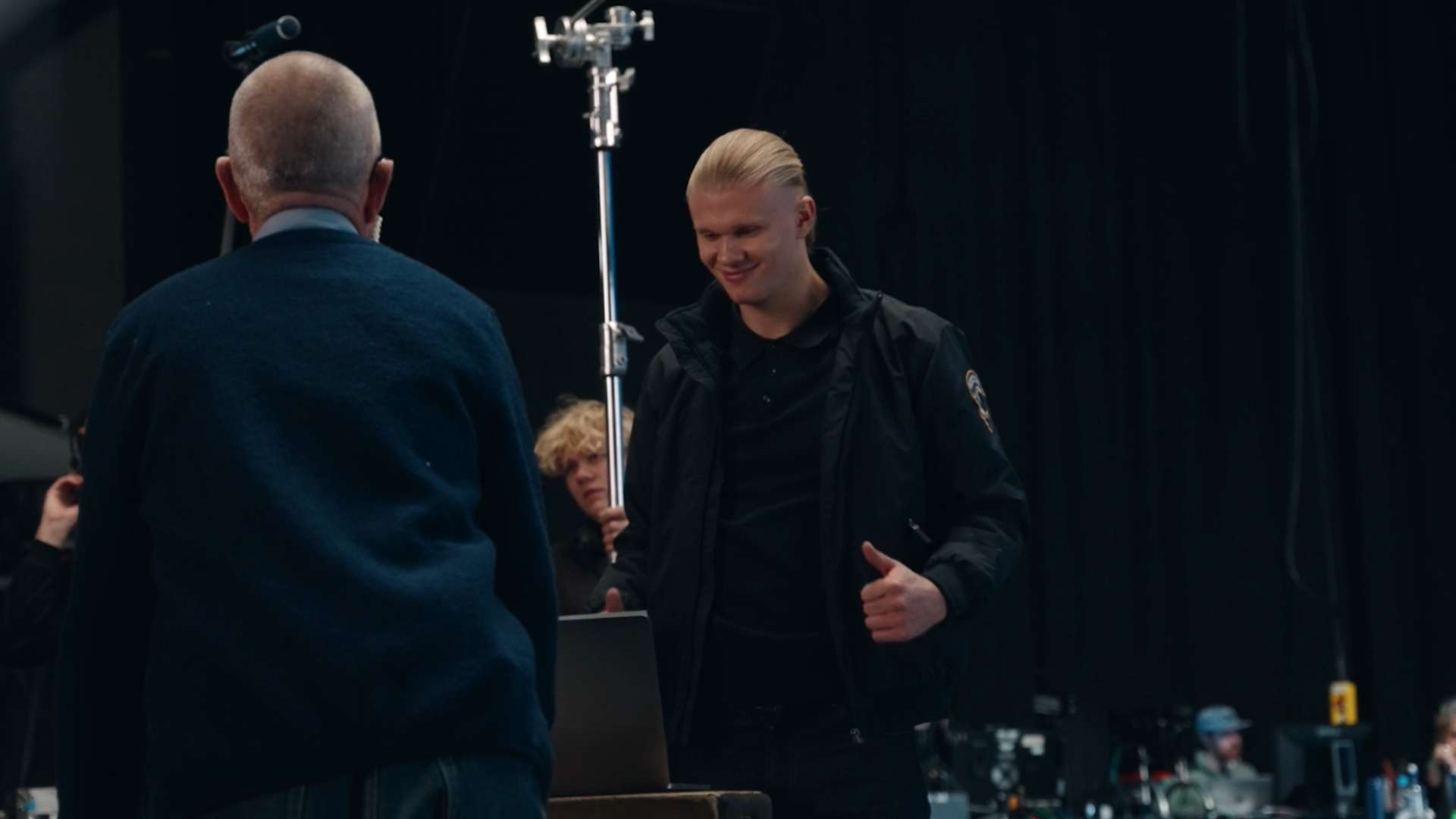 对于他所属 对于他所属